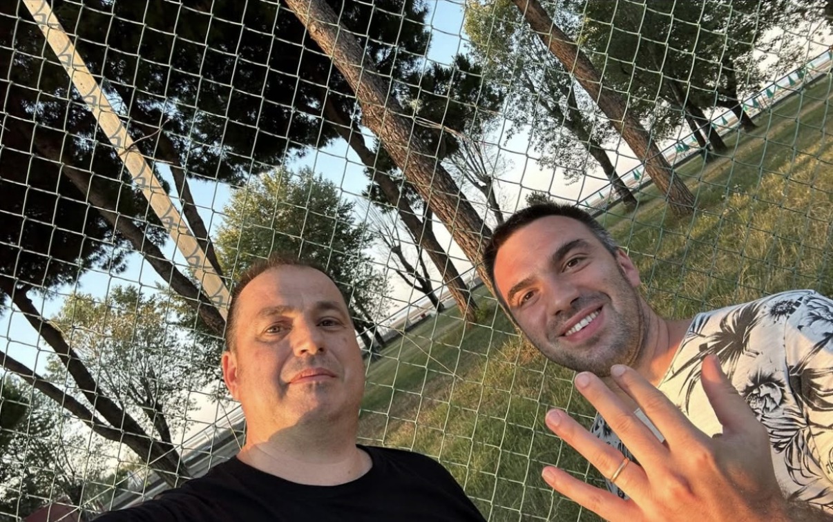 Fede nuziale ritrovata sulla spiaggia di Grado con metal detector — 29.06.2025